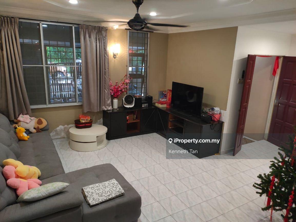 Fully Furnished Below Market Value Double Storey House Bercham