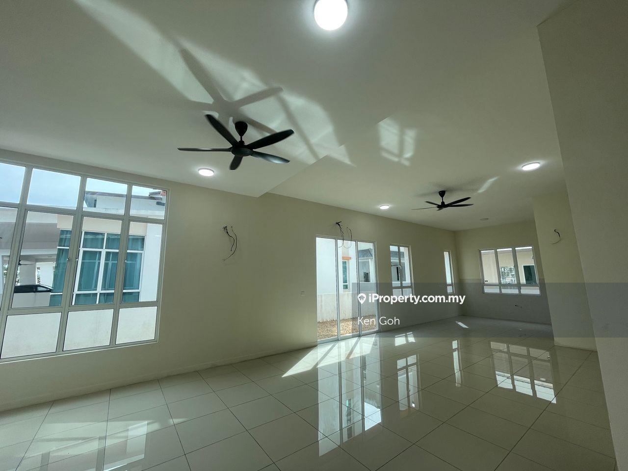 Hijauan Valdor 2 Storey Semi-D For Sale