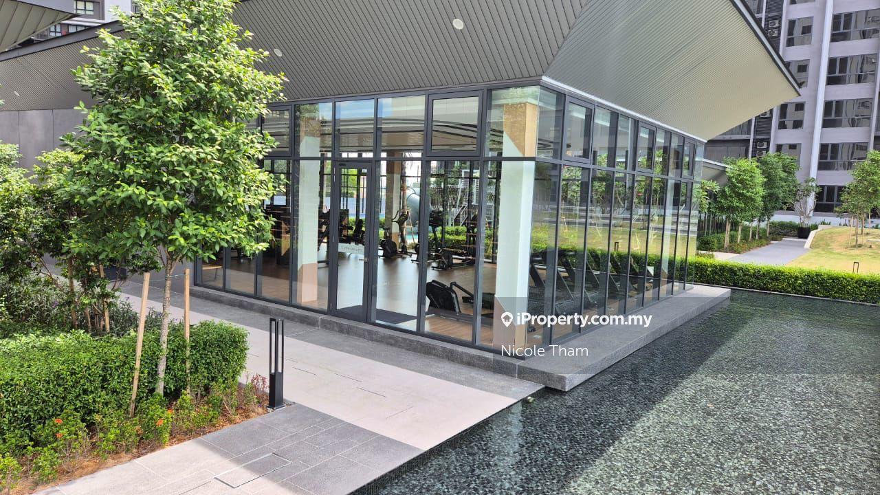 Freehold. Brand New Unit. Walk to Park, School, Groceries, F&B