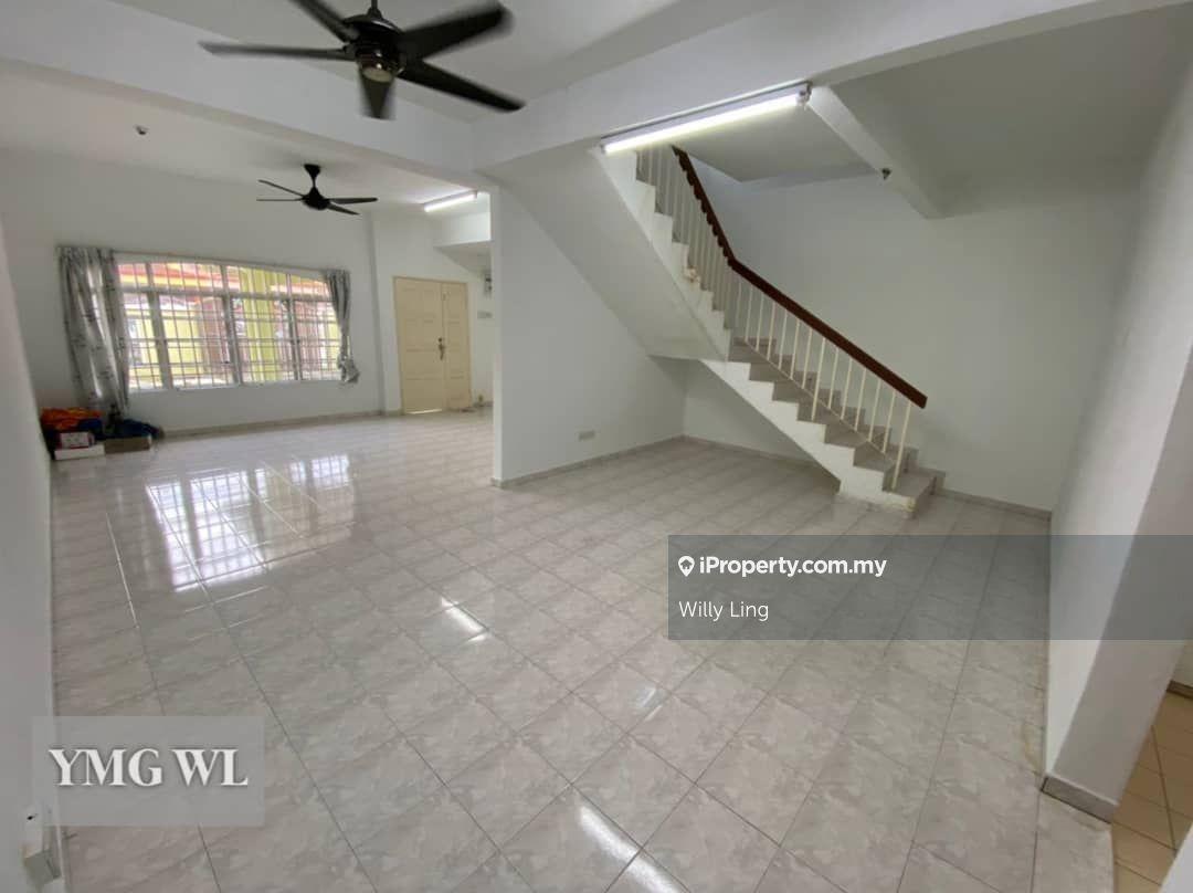 2 Sty Bukit Tinggi 2 Kitchen Fully Extended  Kitchen  For Rent