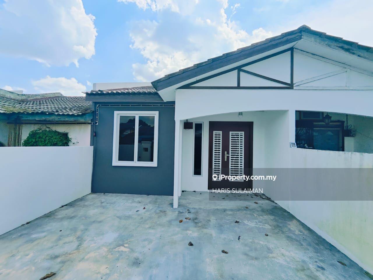 Seri Telipot, Bukit beruntung, Rawang, 1storey terrace fully reno