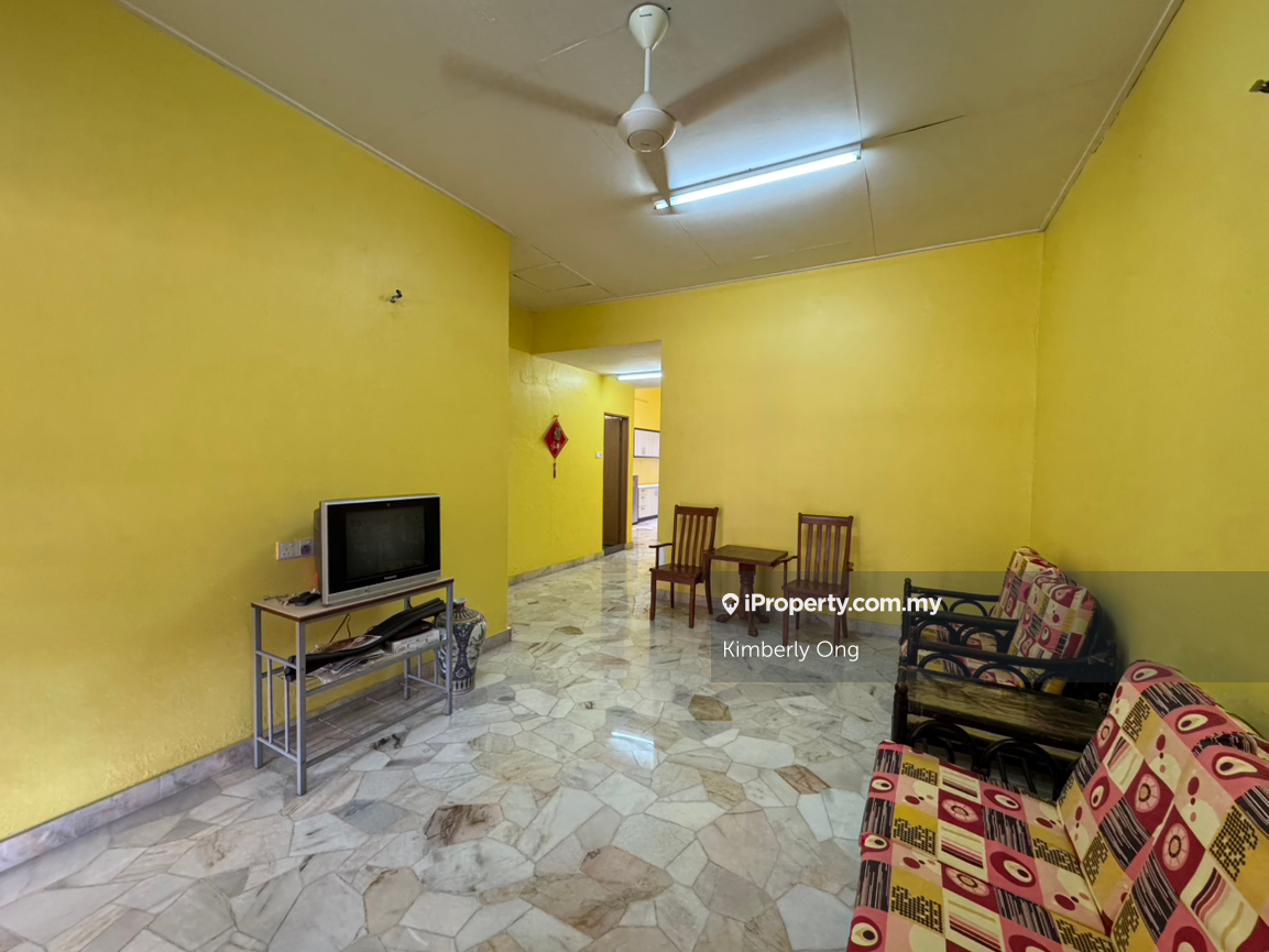 Blossom Single Storey House Renovated and Extended