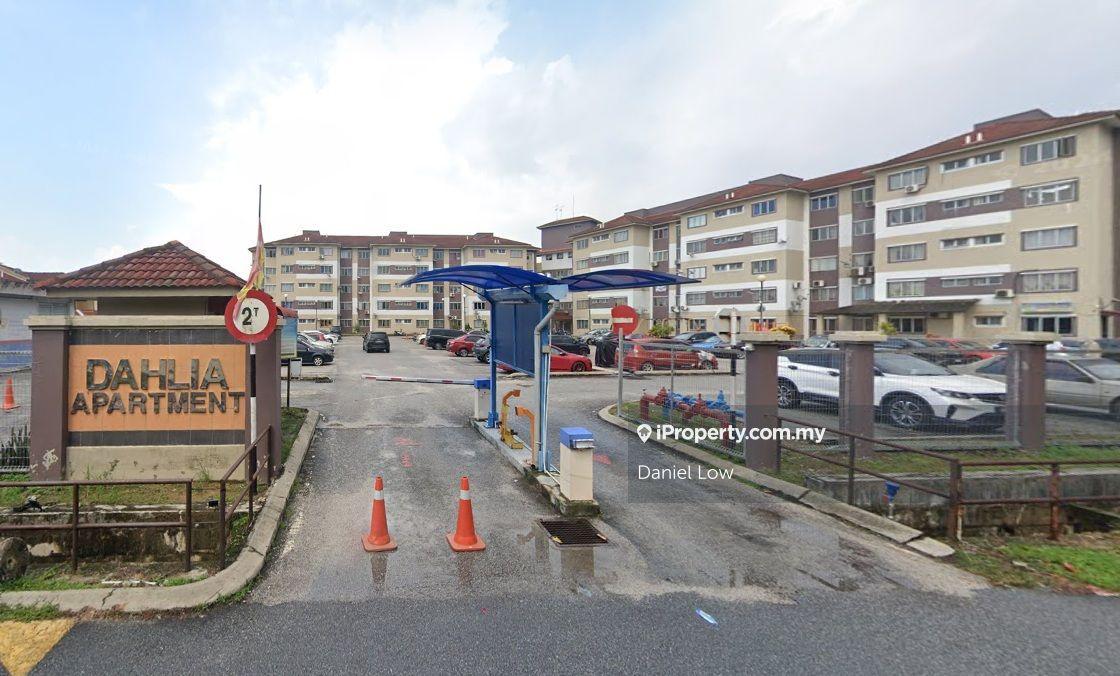 Fully Furnished 3 rooms apartment at Dahlia Apartment @ Sungai Buloh