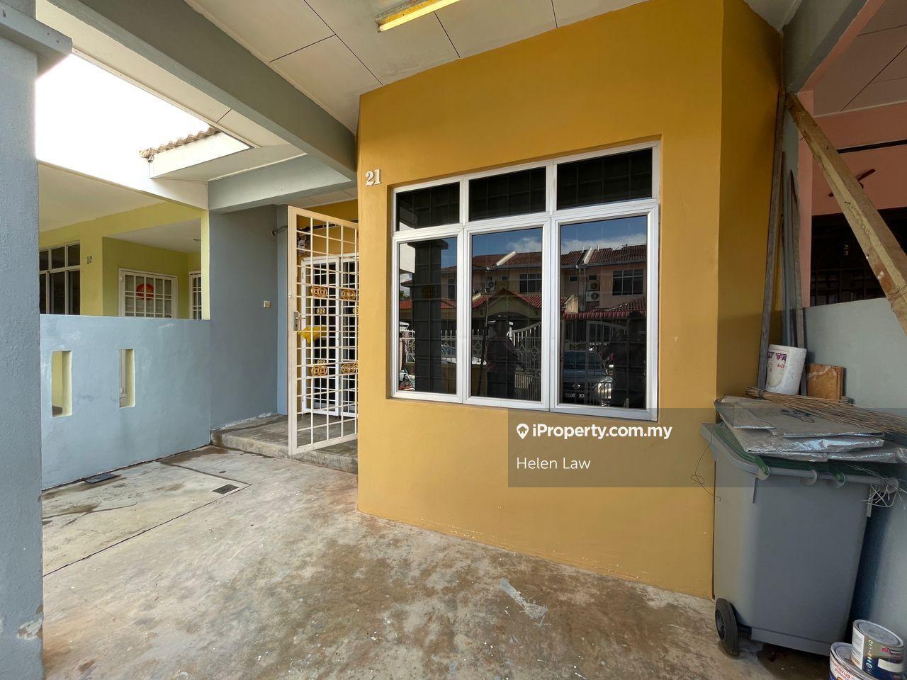 Freehold Bachang Batu Berendam Renovated Double Storey Terrace House