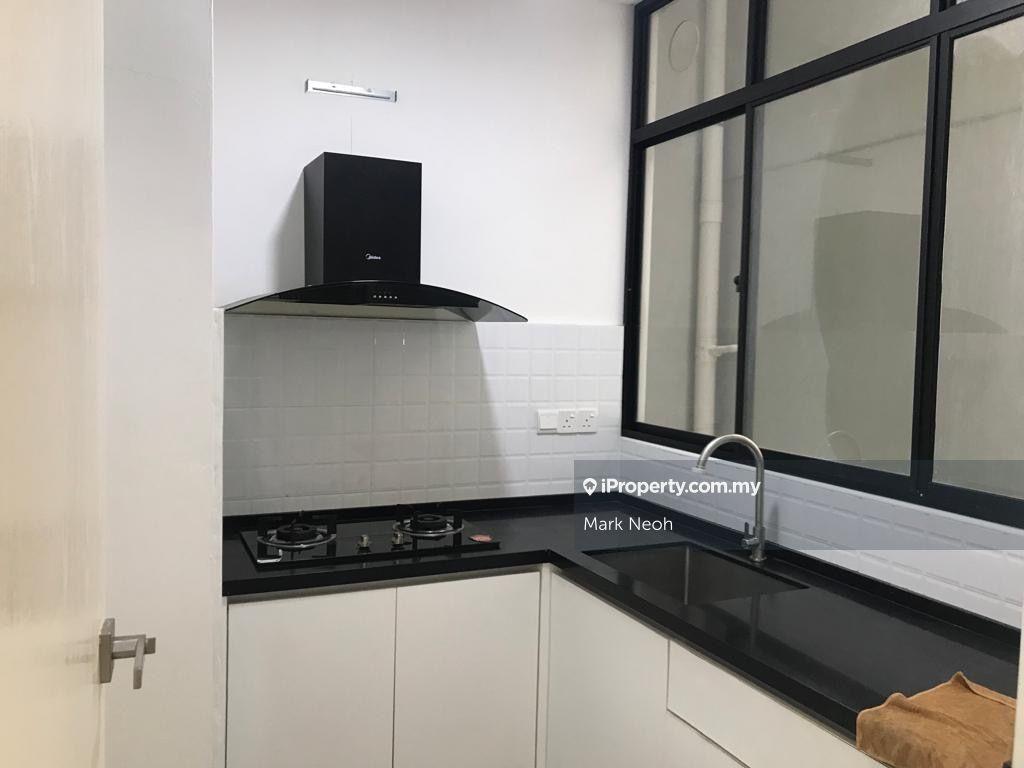 Grace Residence - Strategic Location - Renovated - 2 Carpark - 