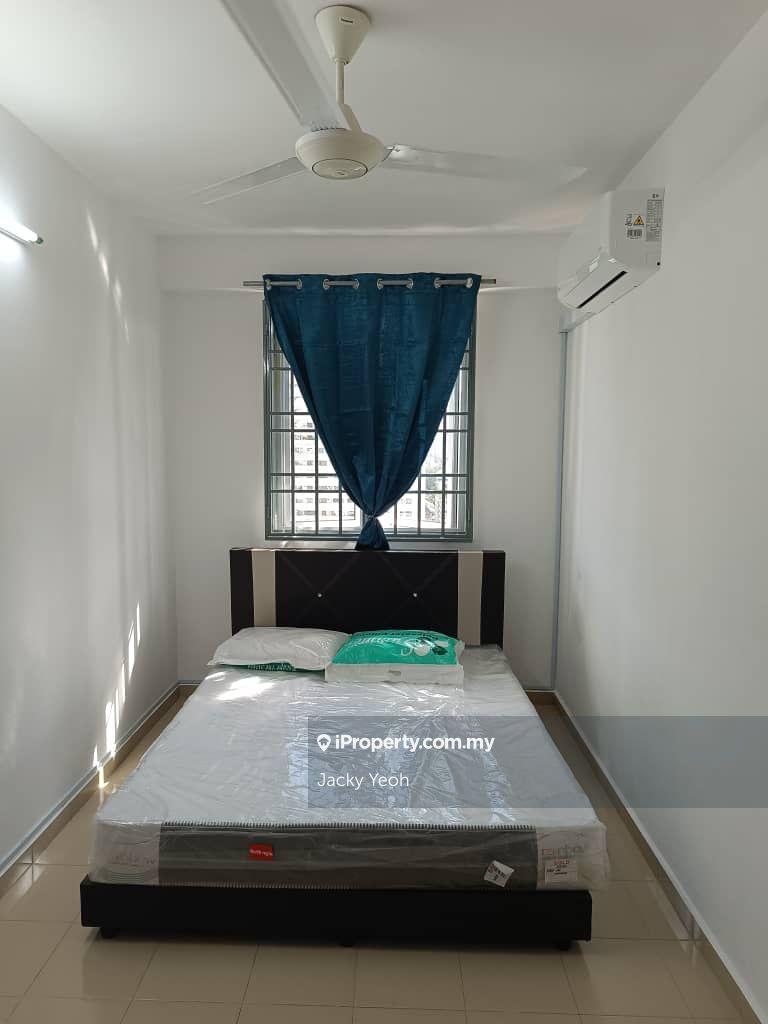 Sri Saujana 3 Bedroom Apartment for Rent in Georgetown