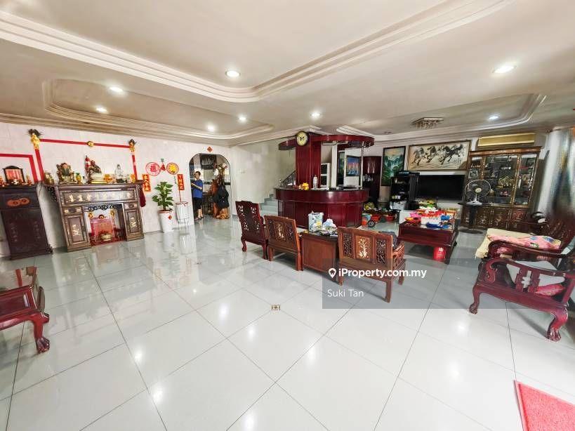 Taman Cuepacs Two Storey Bungalow