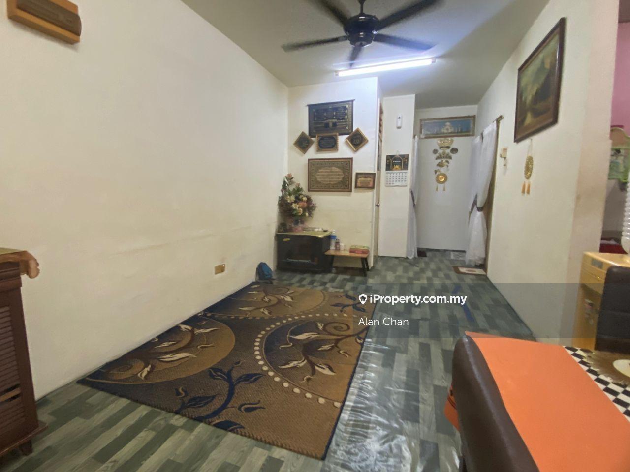 Pangsapuri Enggang for Sale at Bandar Kinrara Puchong