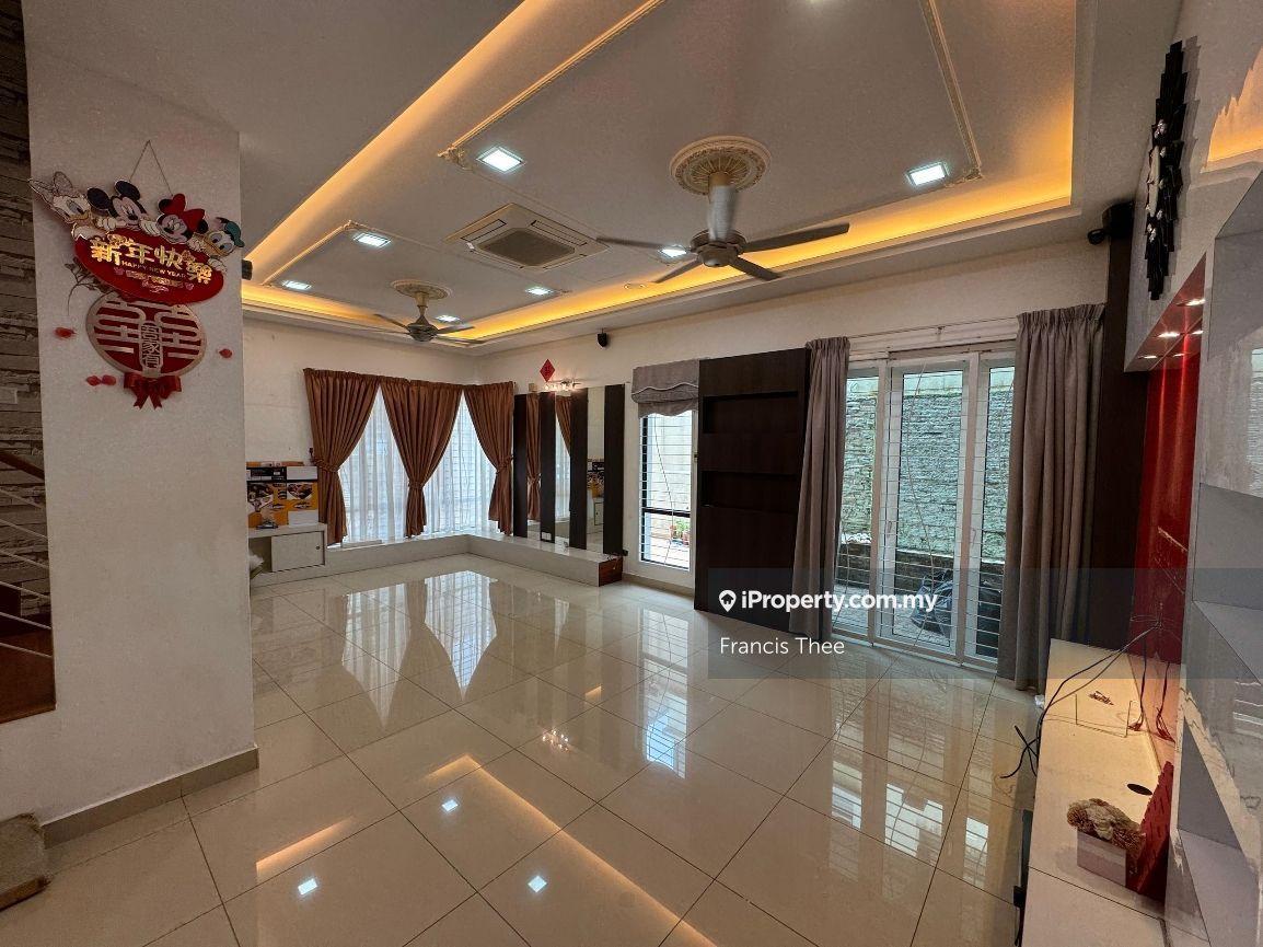 2.5 Sty Semi-D, Hijauan Residence 