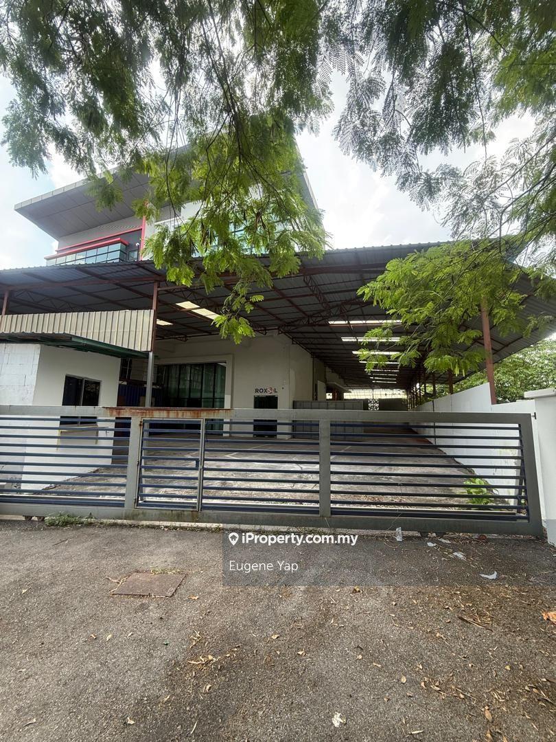 3 storey Corner Semi D factory for sale