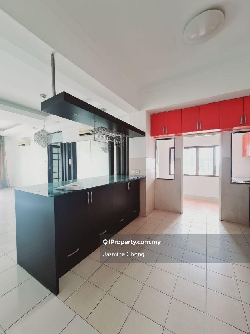 Ready To Move In Corner Unit