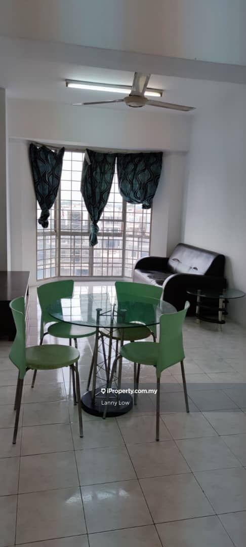 Good Location with 3 Bedrooms Apt Near Bandar Sunway and IOI Mal