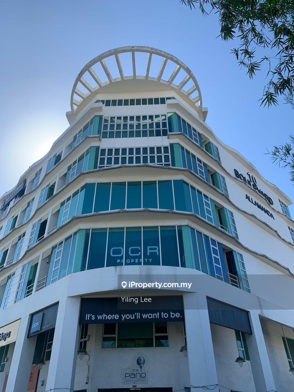 10 Boulevard Shop Lot