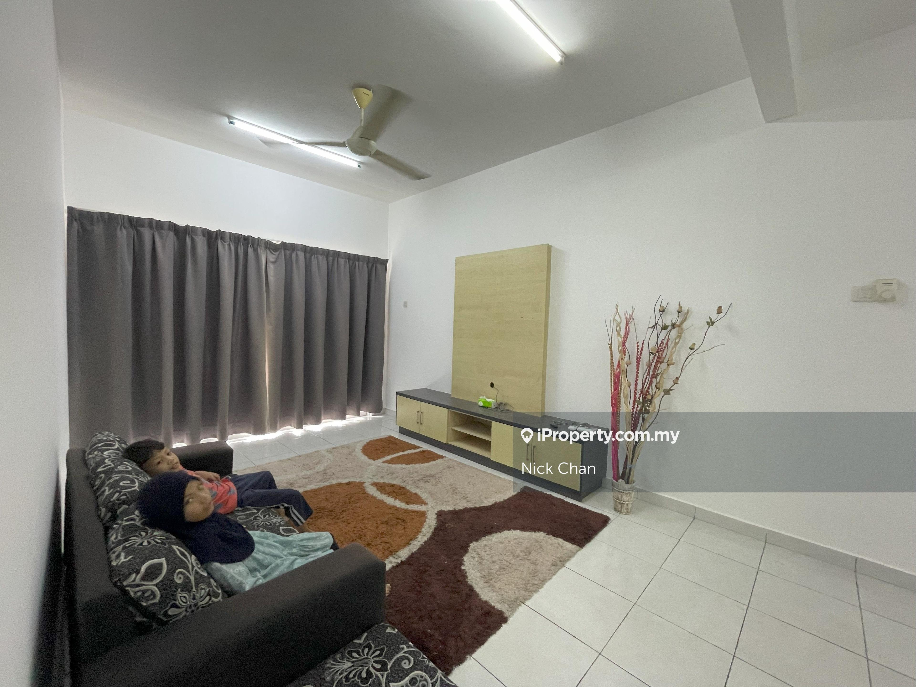 Spacious 3 bedroom apartment for