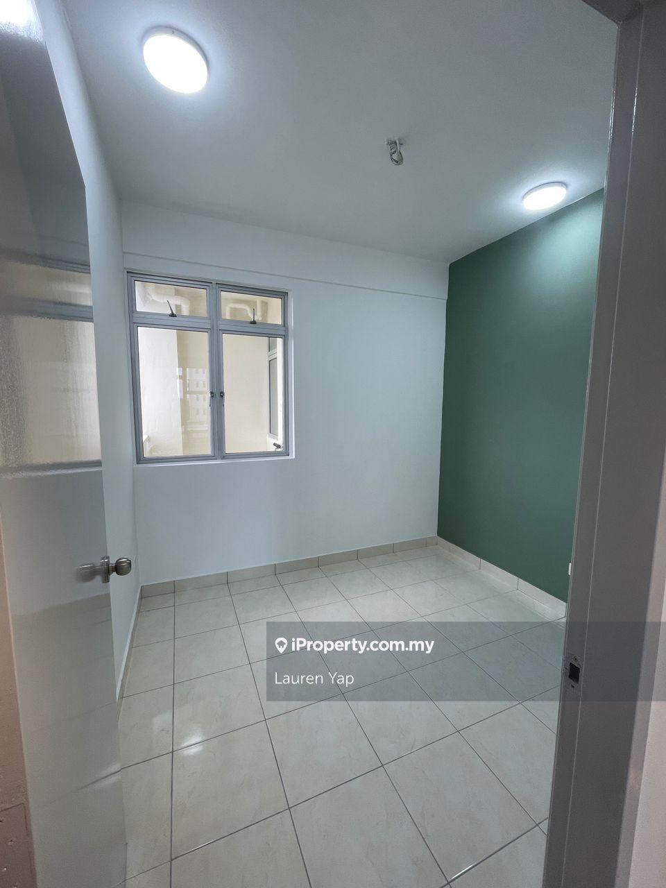 Nice Partially Rumpun Bahagia Residence Bachang For Rent