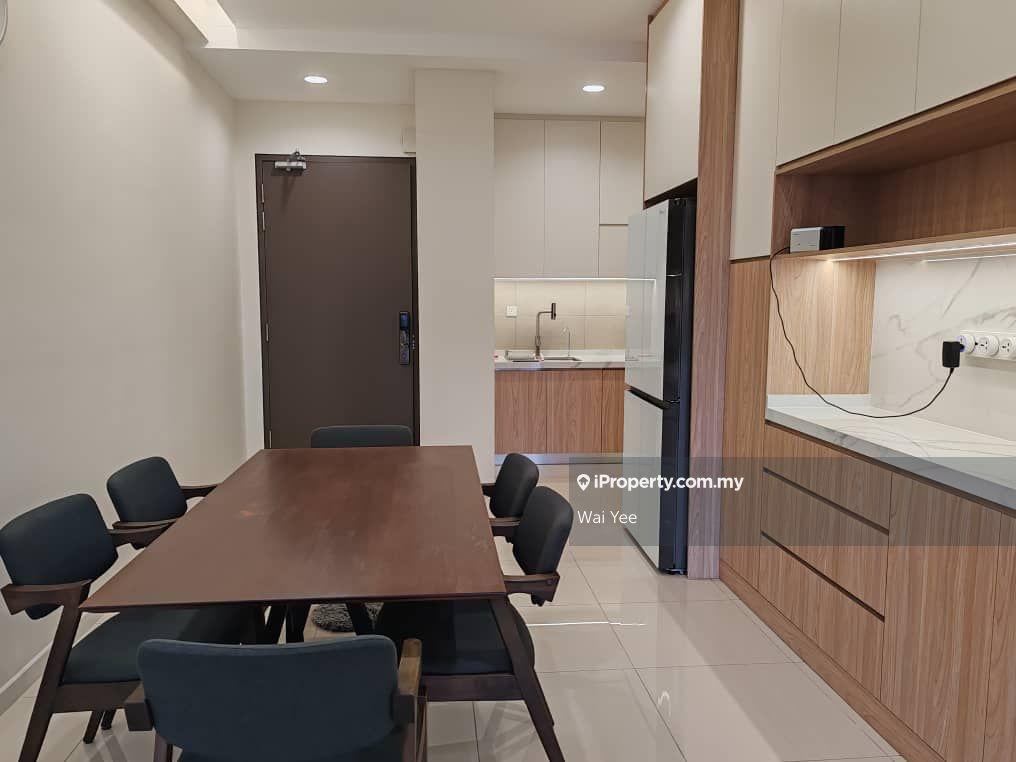 Brand New Modern & Comfortable Hotel Living at Sunway Avila For Rent
