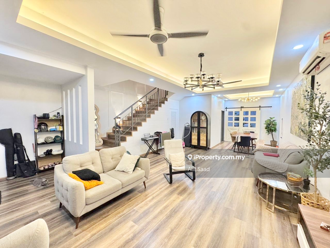 Renovated 2 Storey Saujana Utama Saujana Perdana