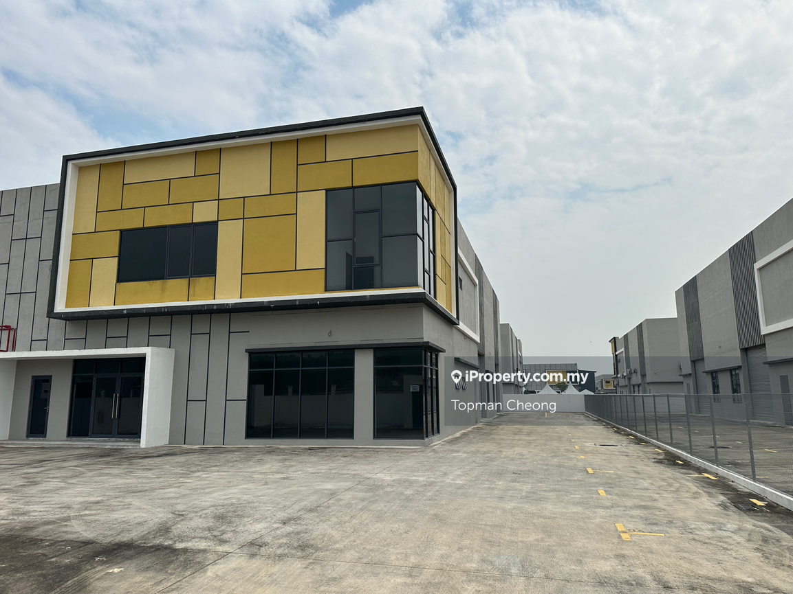 Cluster Semi Detached Factory, Nice unit