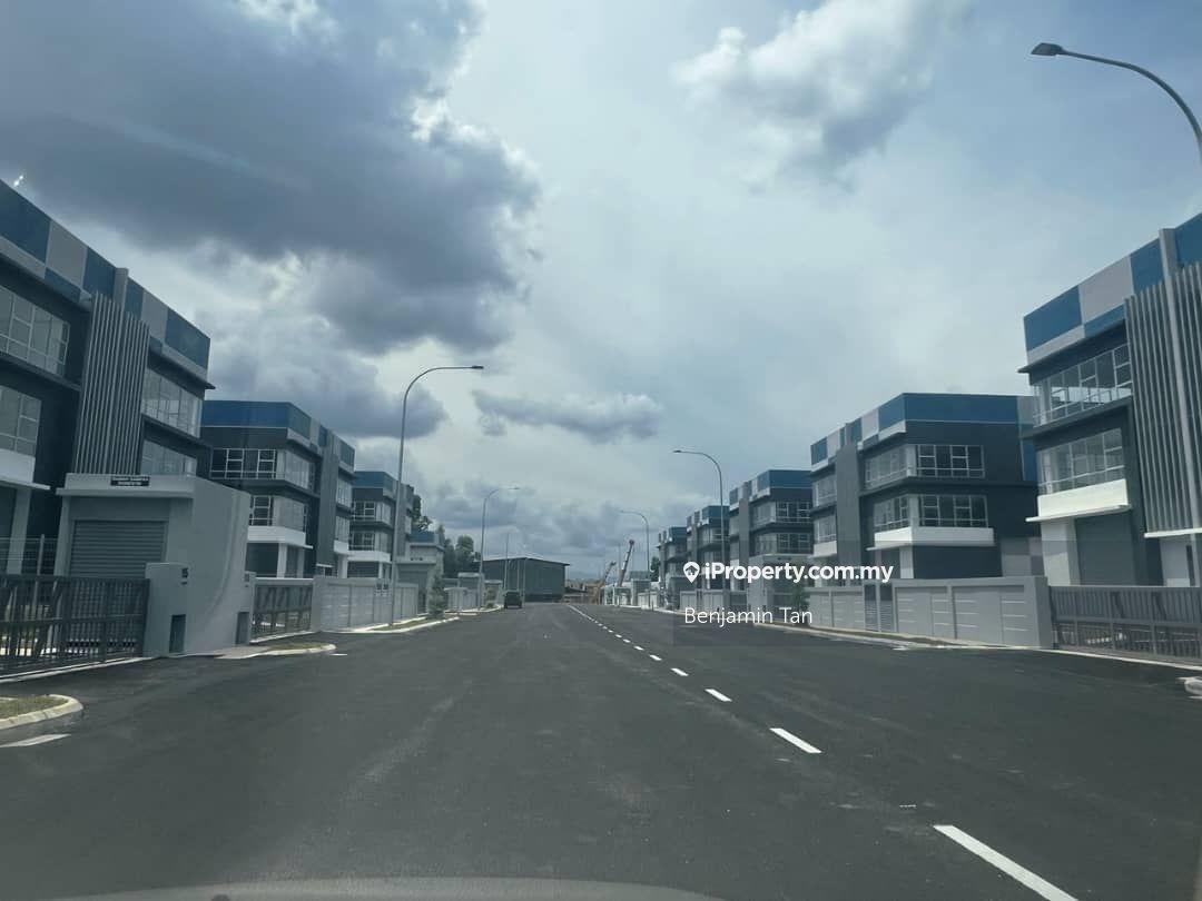 2.5 Storey Brand New Semi D Factory in Balakong Jaya