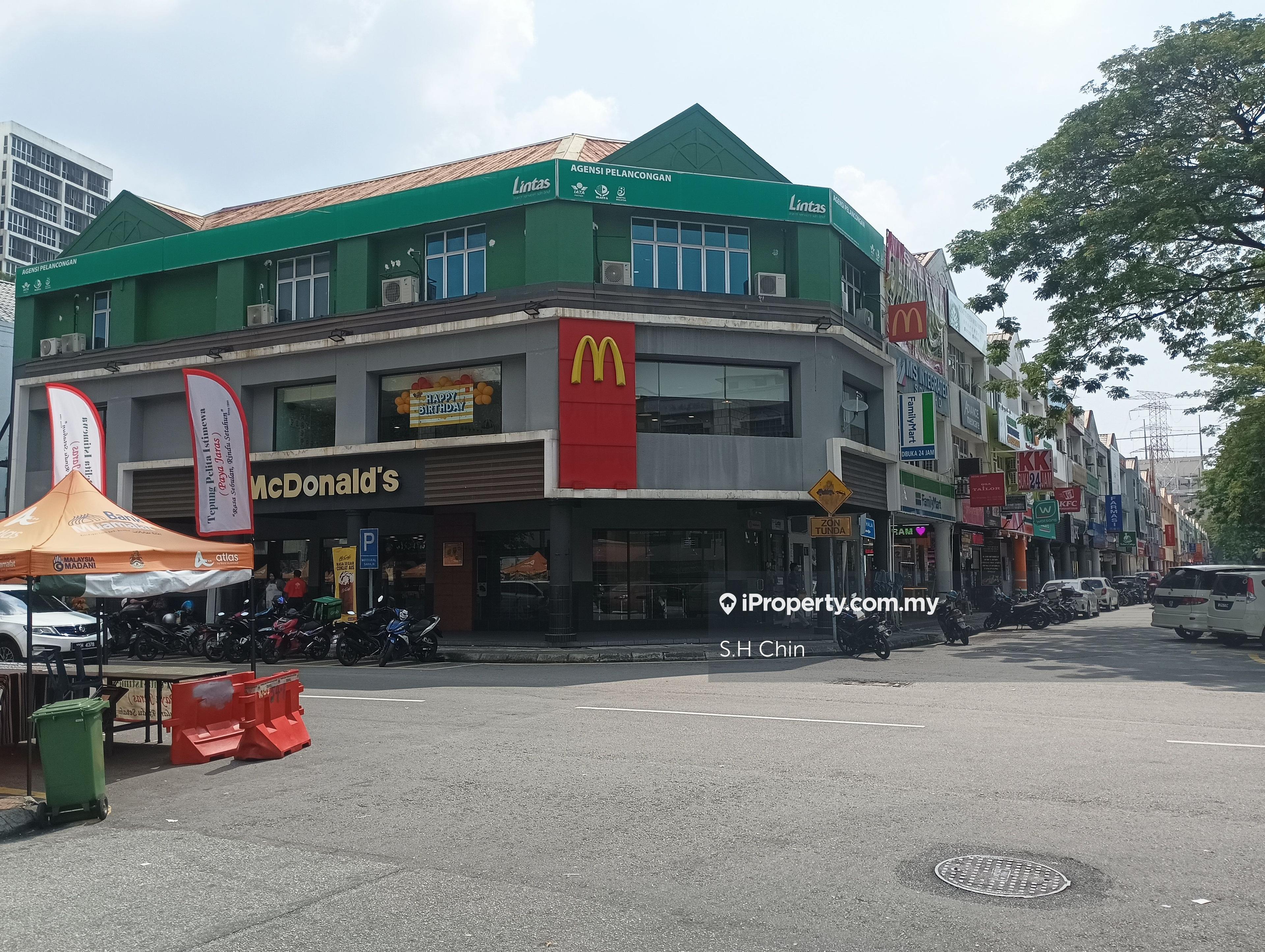 Desa Pandan Shop Office
