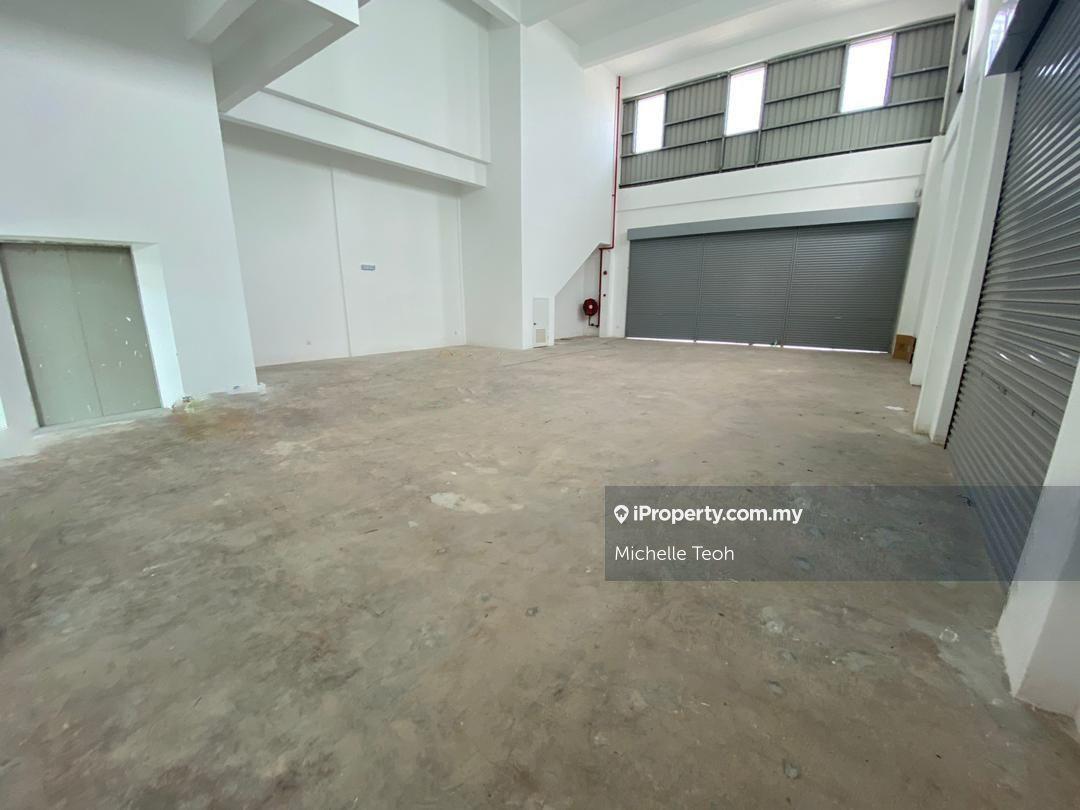 Semenyih, Sg Lalang, Bdr Rinching 1.5 Storey Semi-D Factory