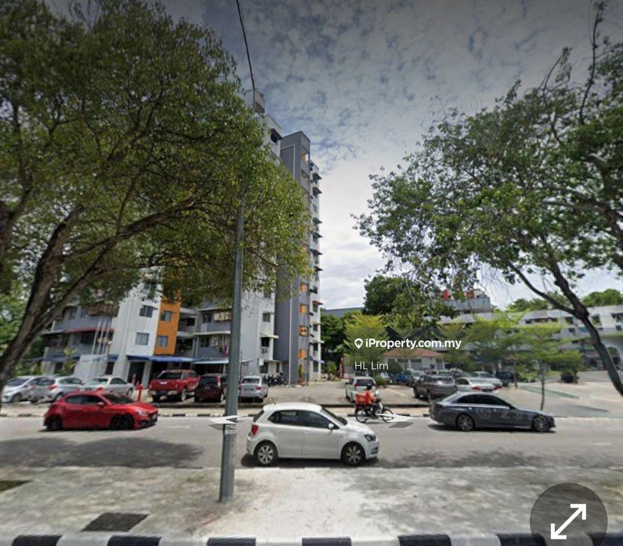 Jalan Tengah Flat,Block 9, Bayan Baru,near Fiz,High Floor with Lift
