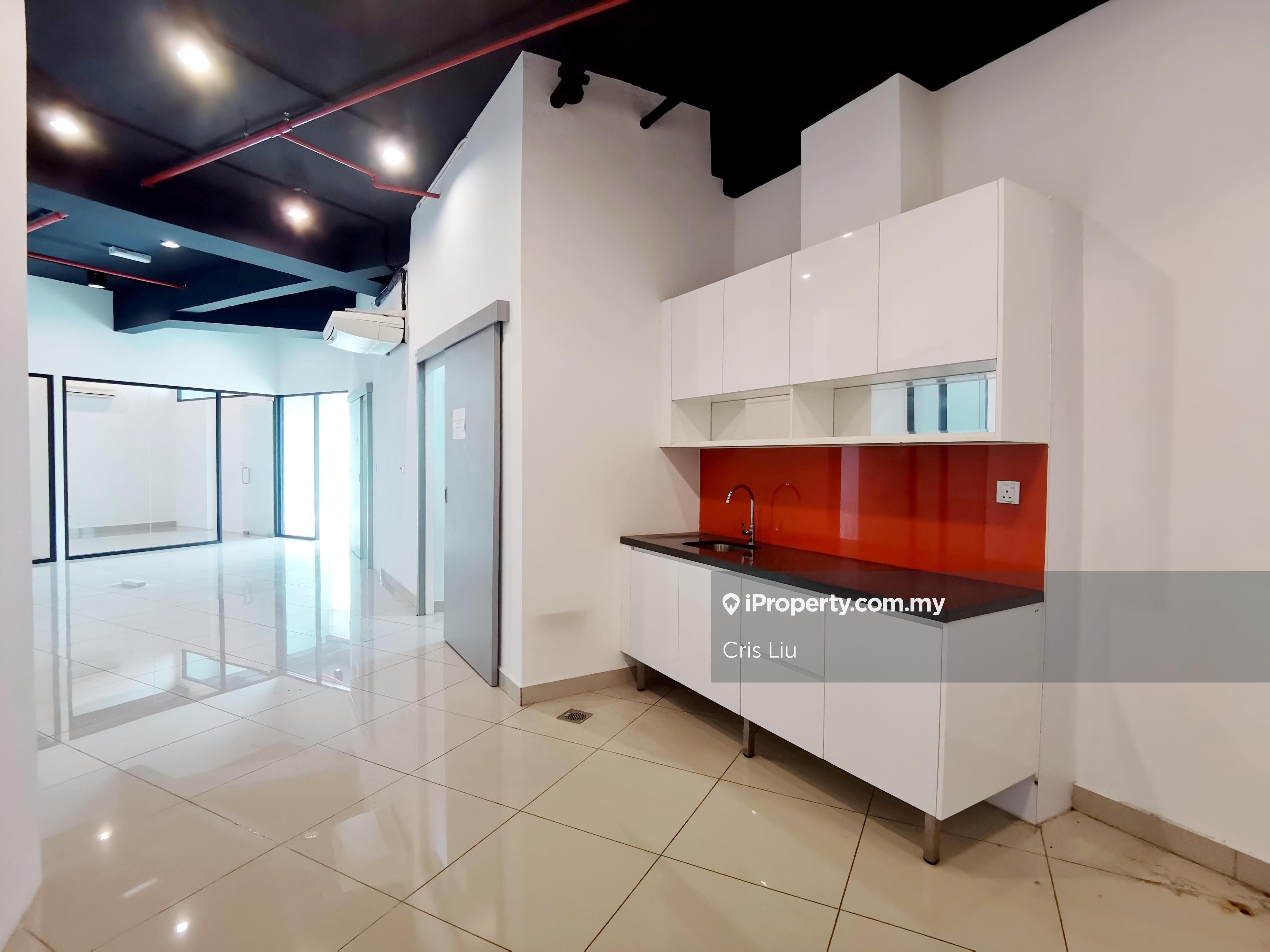 Centum Oasis Office 1597sf Partly Fitted, Oasis Ara Damansara
