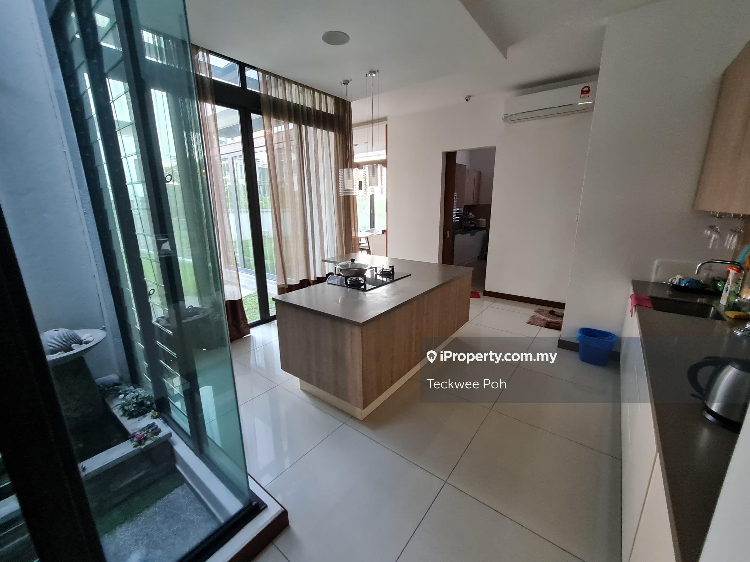 Semi D fully furnished renovated unit for sale 