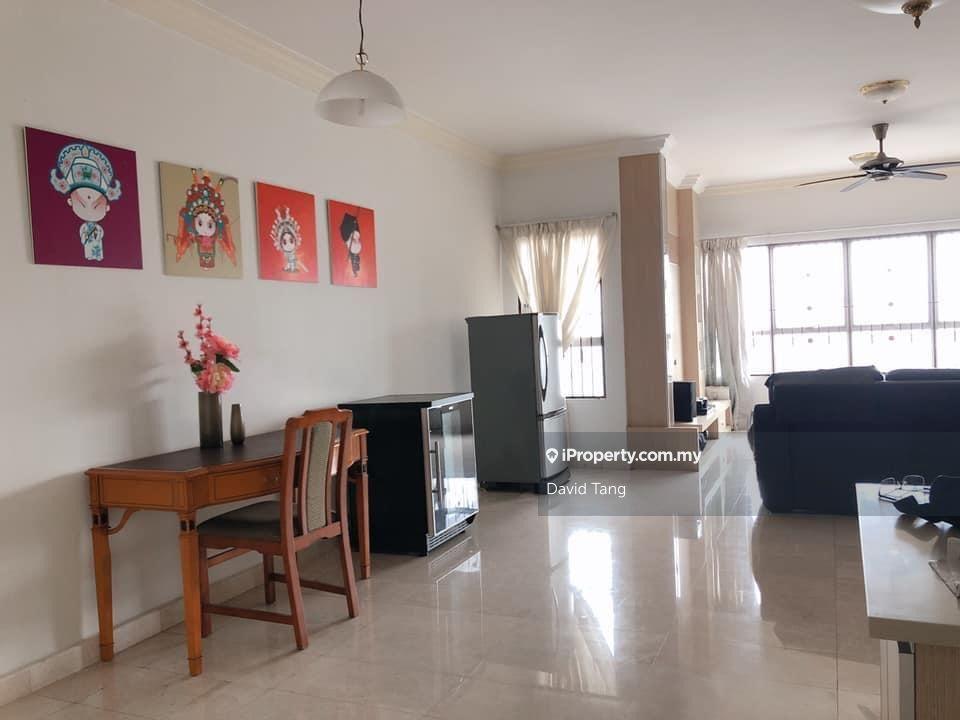 High Floor Corner Unit With Well Maintained.