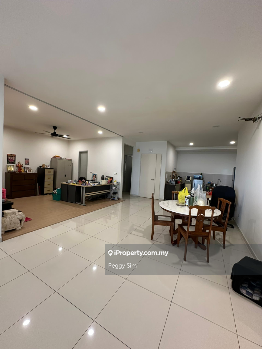 2610sf huge condo only rm620k