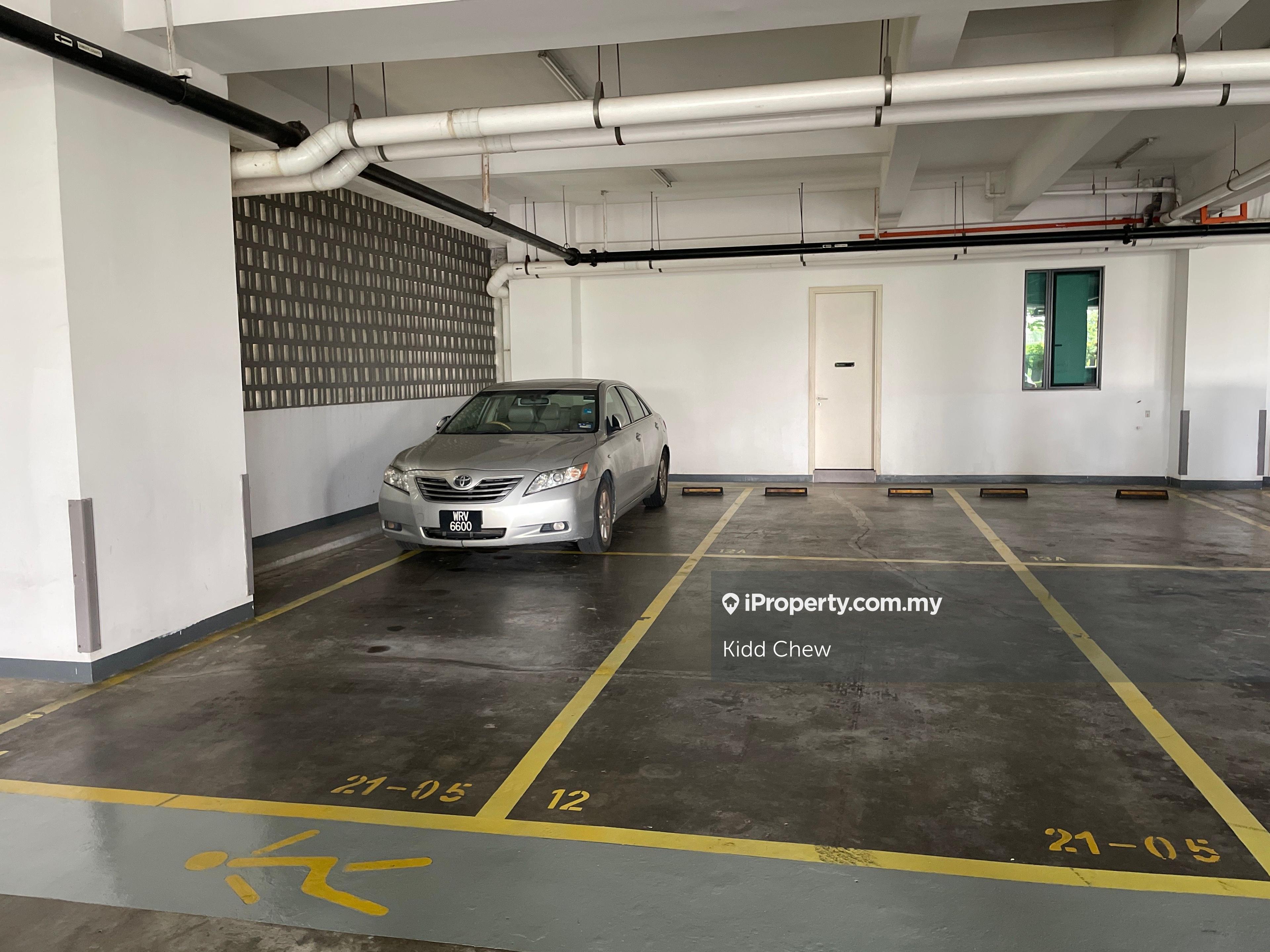 3 Sty Penthouse @ The Treez (Below Market 34%)