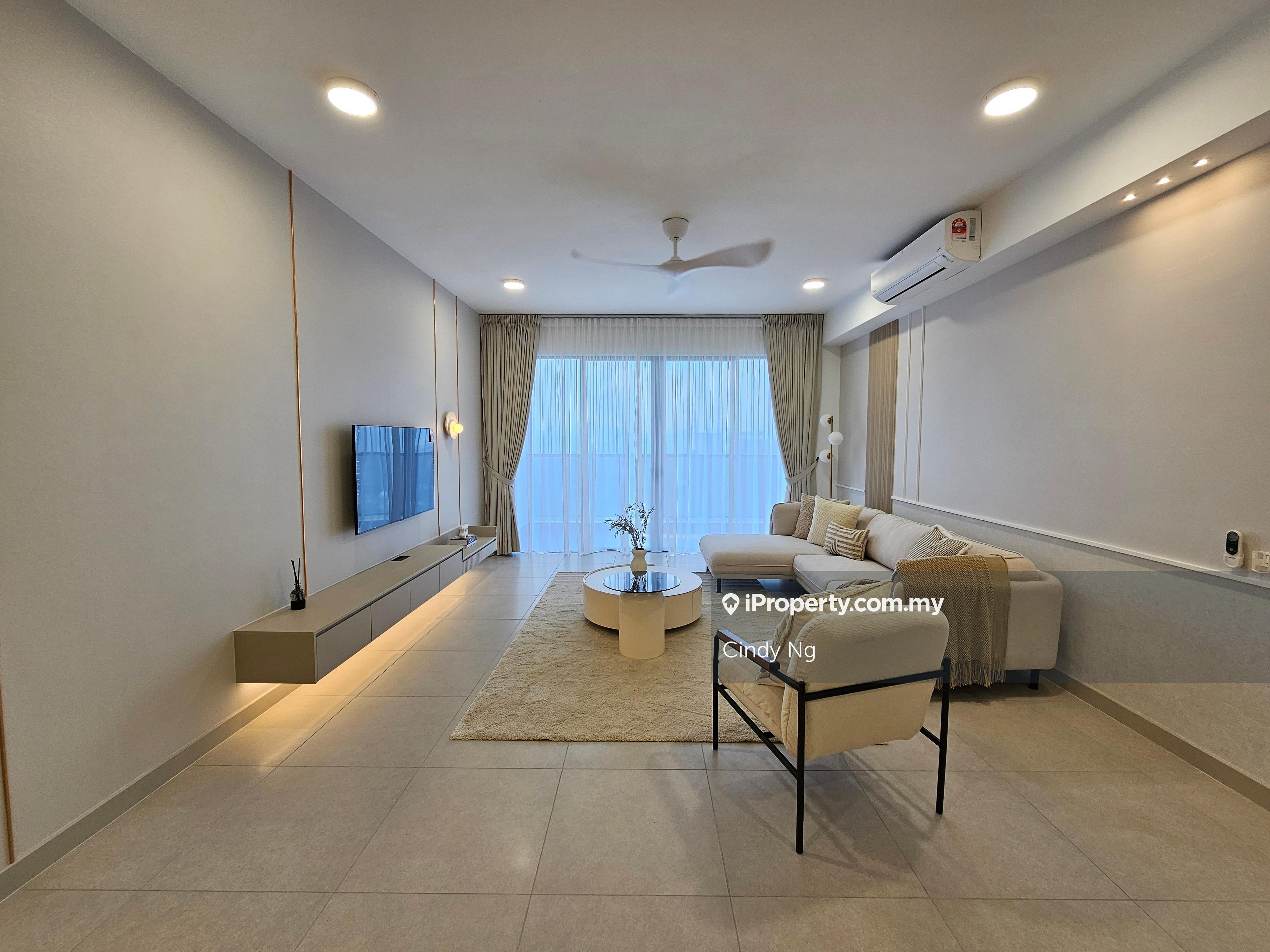 Rare nice furnished, high floor, open view, breezy unit, must view!