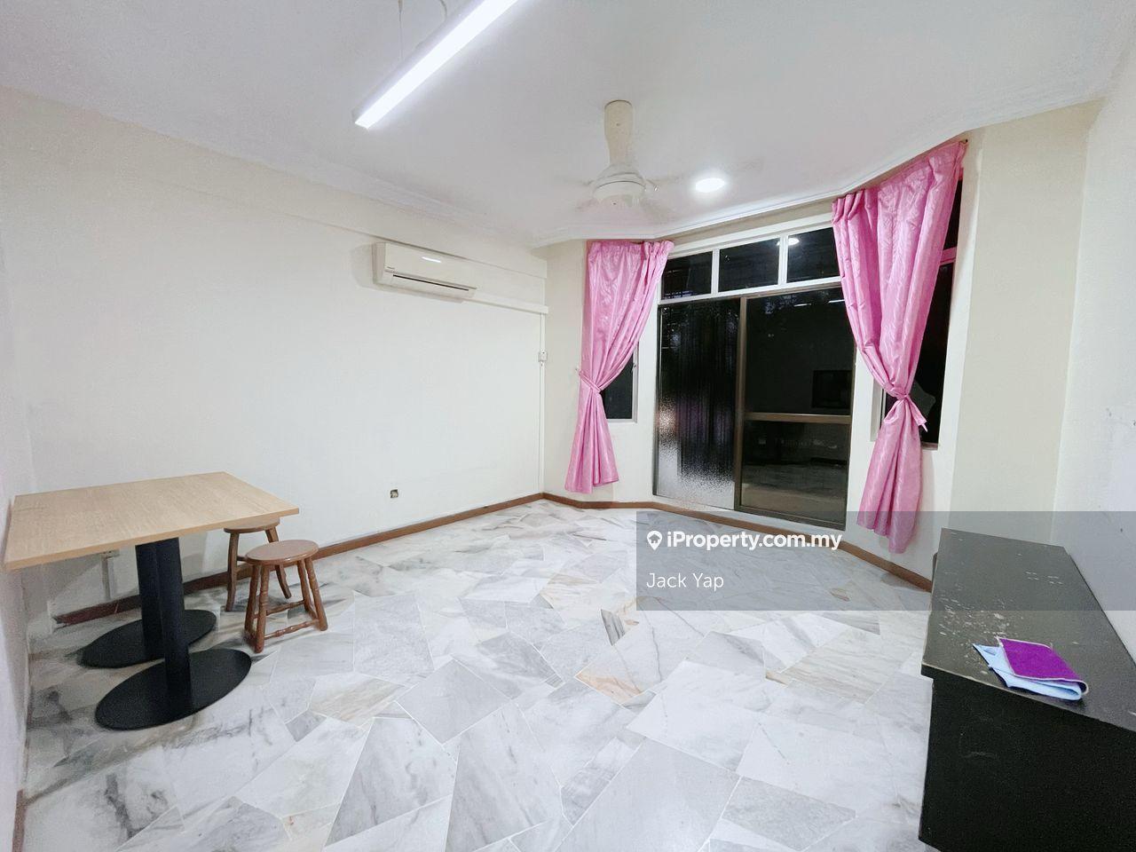 Freehold, Below market, Welcome Viewing