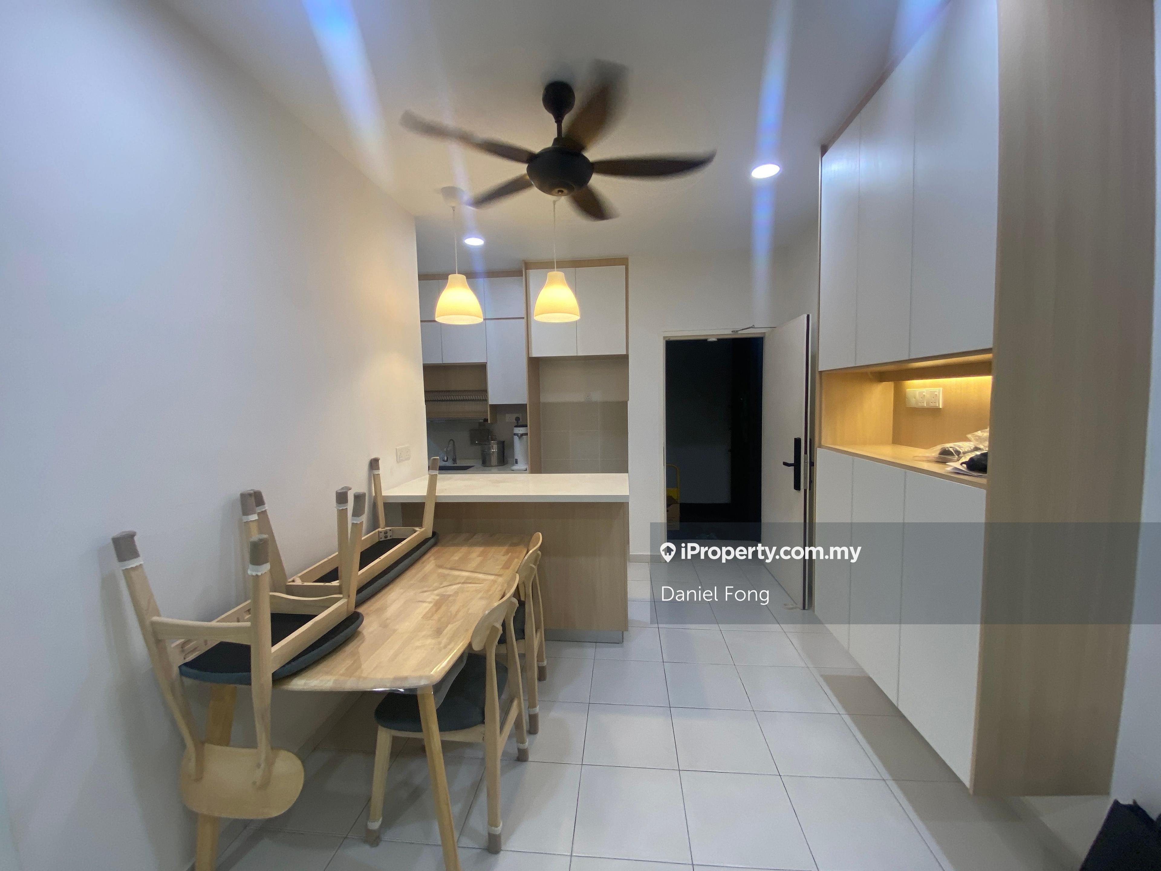 Corner unit almost furnish at D Nuri Residence 