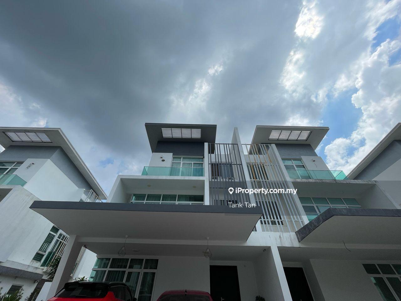 Fully furnish 40x80 100% well maintain like new with low density
