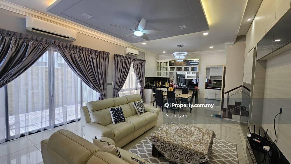 3-storey Cluster Home For sales @Horizon hills