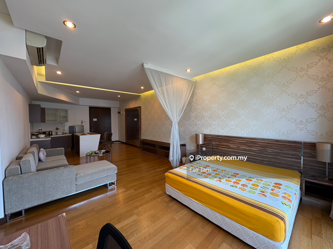 Prime Location, Luxury Fully Furnised Unit with KLCC View