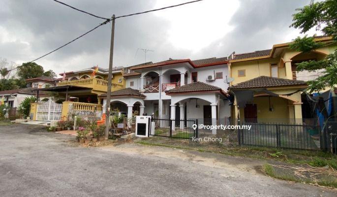 Bukit Beruntung 2sty Terrace House for sale. call us for more details
