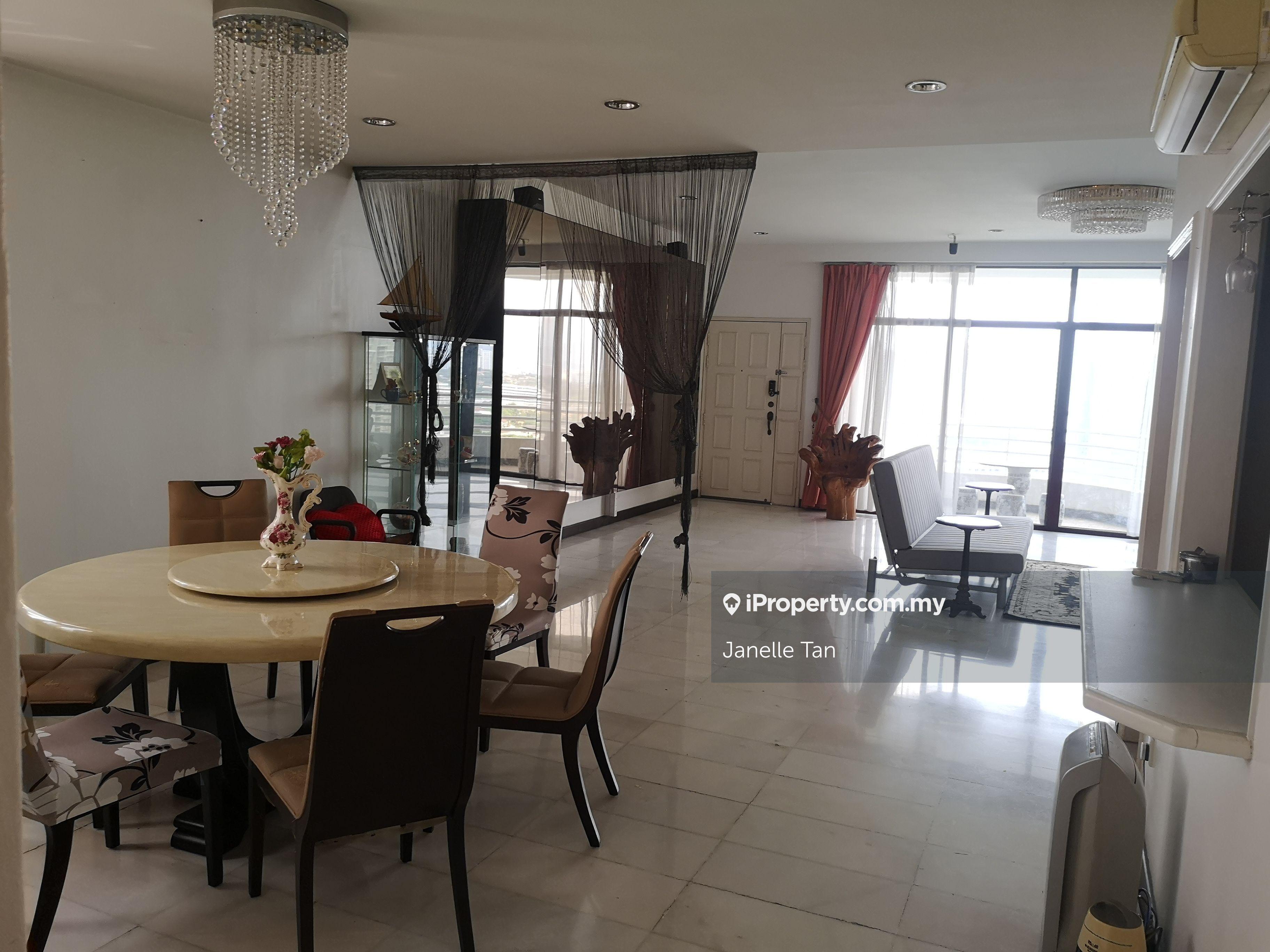 Move in Condition with Excellent View