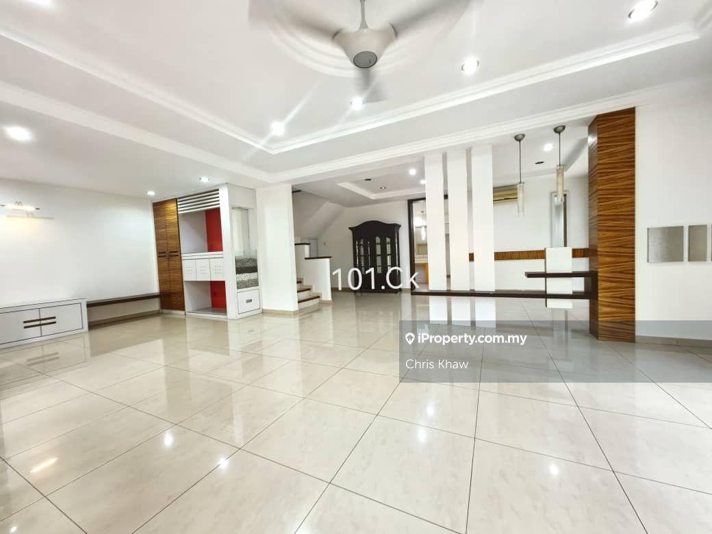 Bandar Bukit Tinggi Klang 2.5 Storey Semi-D House