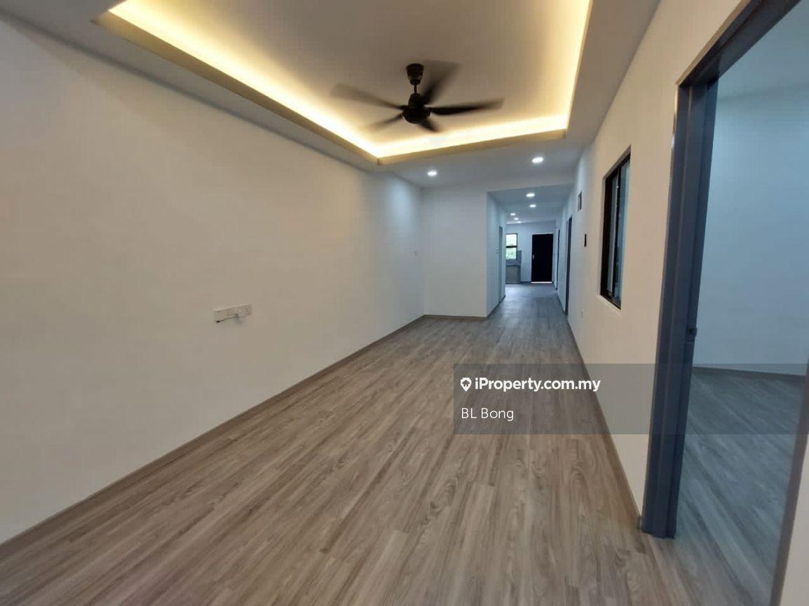 Taman Datuk Palembang Bukit Baru Melaka Single Storey Terrace For Sale