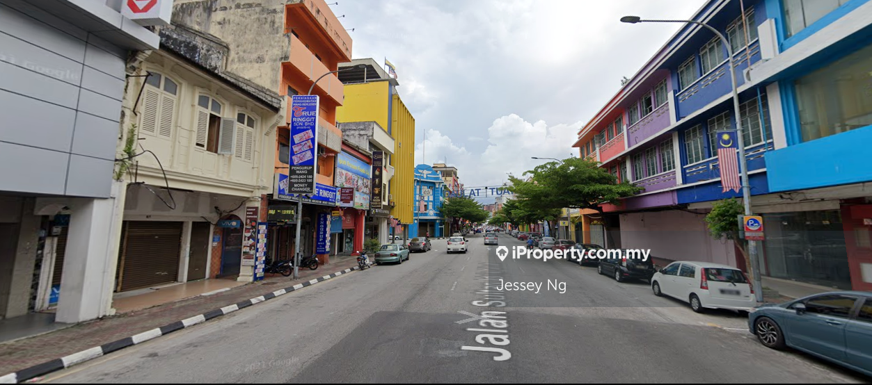 Facing main road , ipoh town centre shoplot for sale