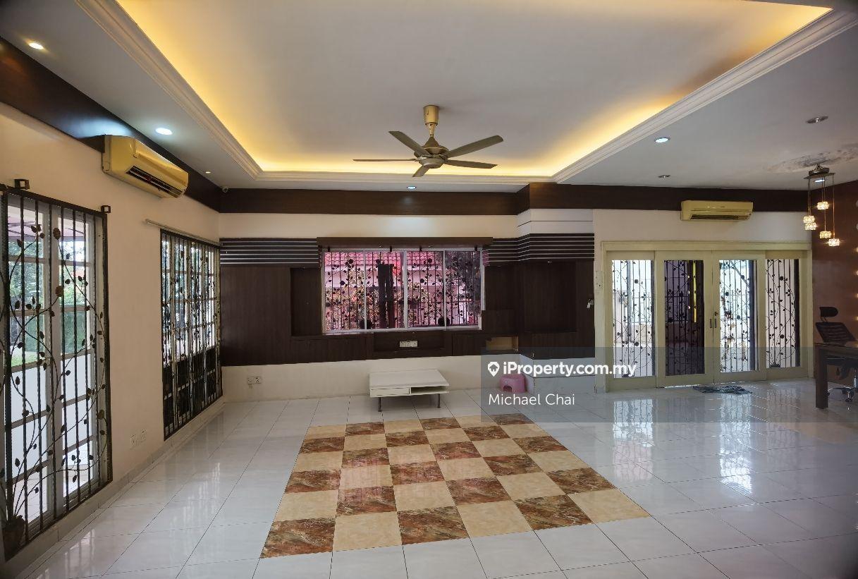 Semi-D house for Sale