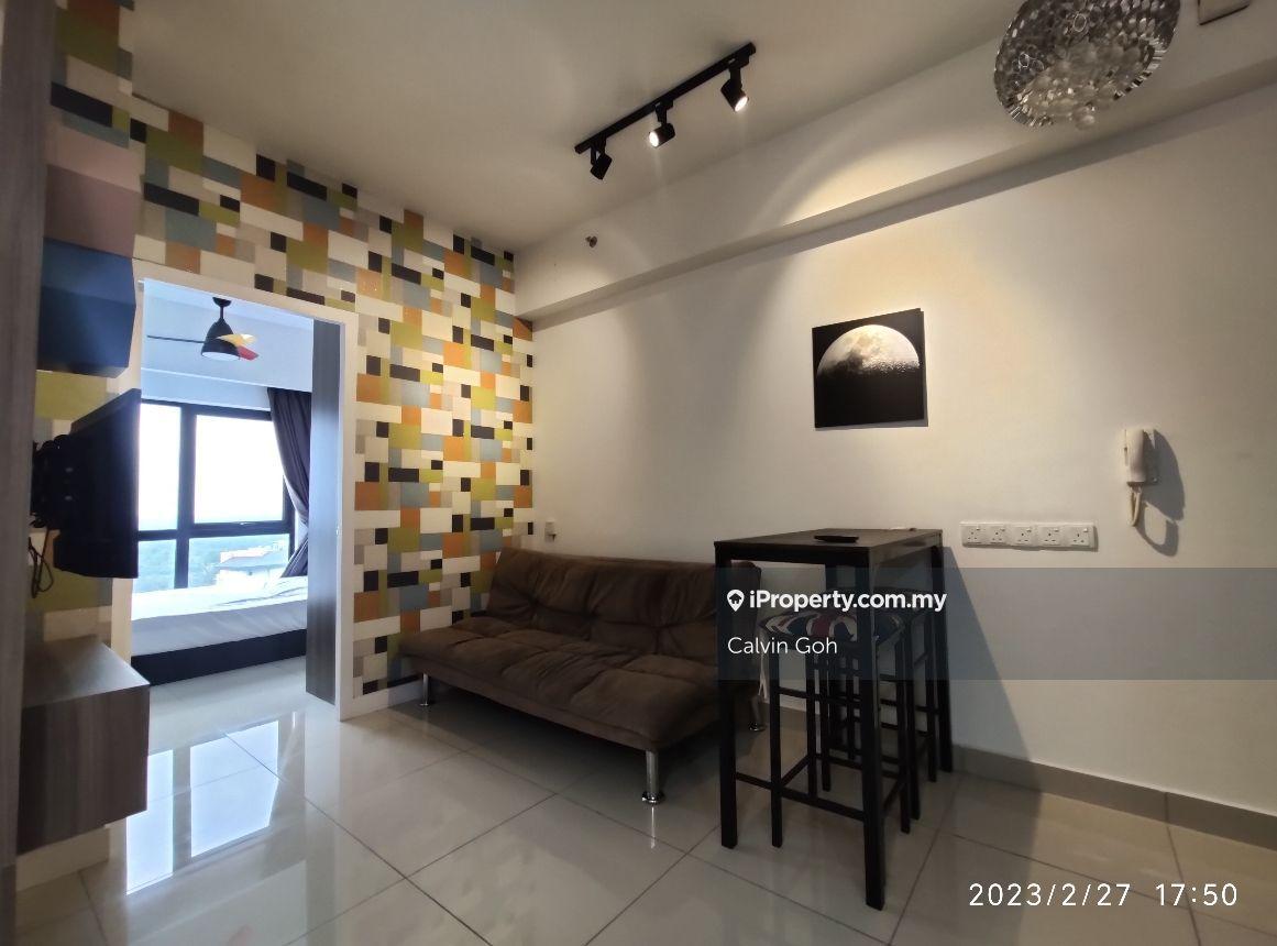 Fully furnished Lake view Serviced residence for Sale