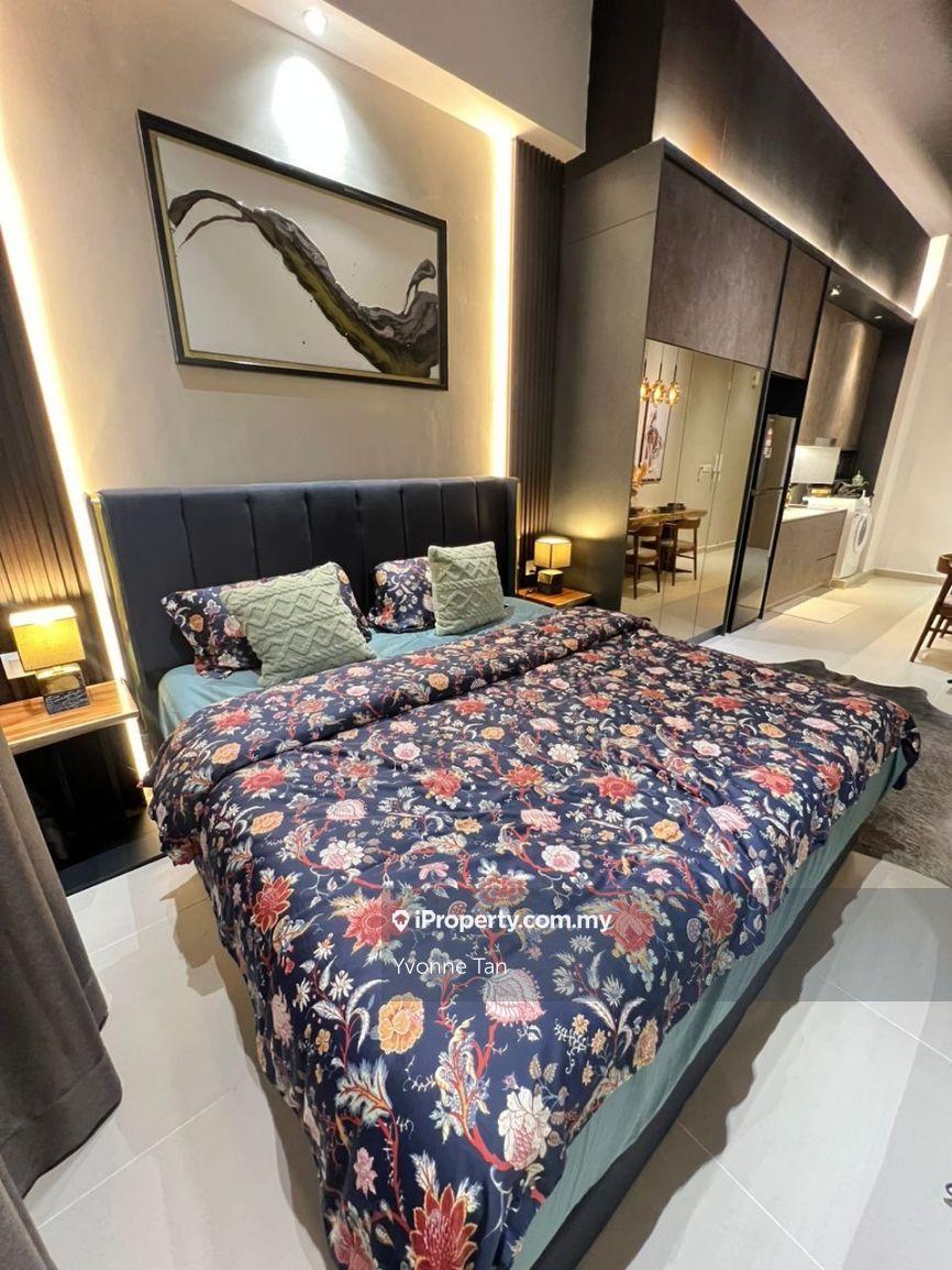 Cozy renovated dual keys unit for sale facing KLCC