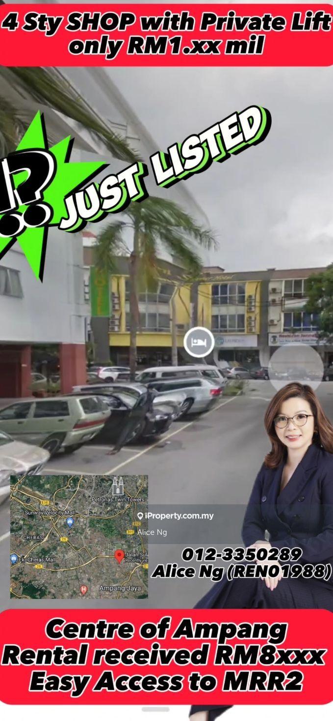 Rm1.xmil 4sty shop with Private Lift located in the centre of Ampang