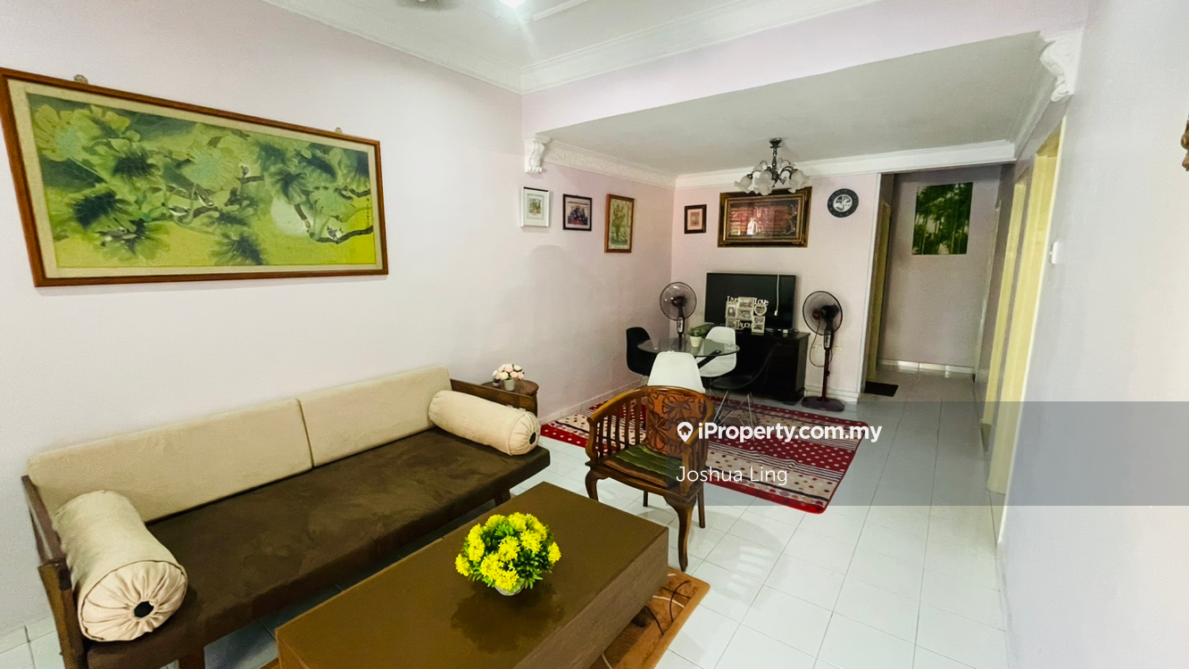 Well renovated - Single Storey House Taman Merdeka (Nearby School)