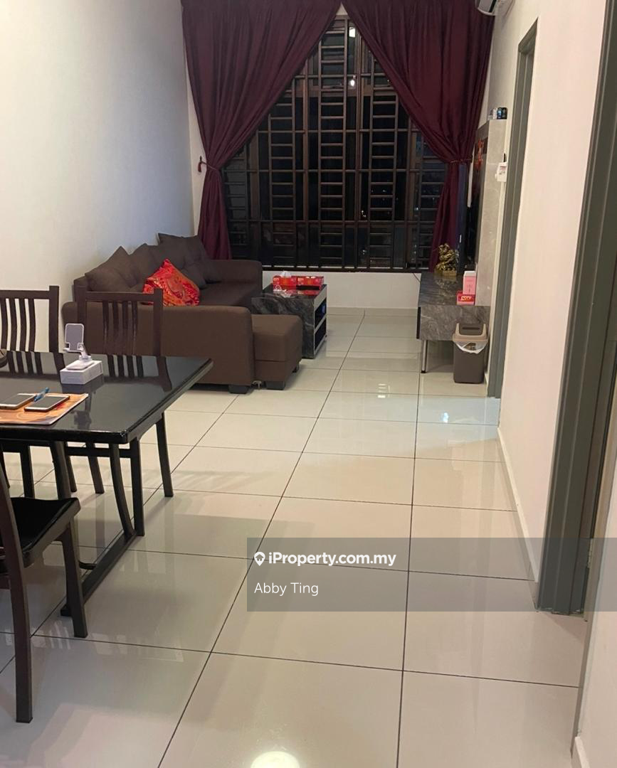 Cheap Sale - 2 Bed 2 Bath @ D Summit Residence Kempas Utama JB