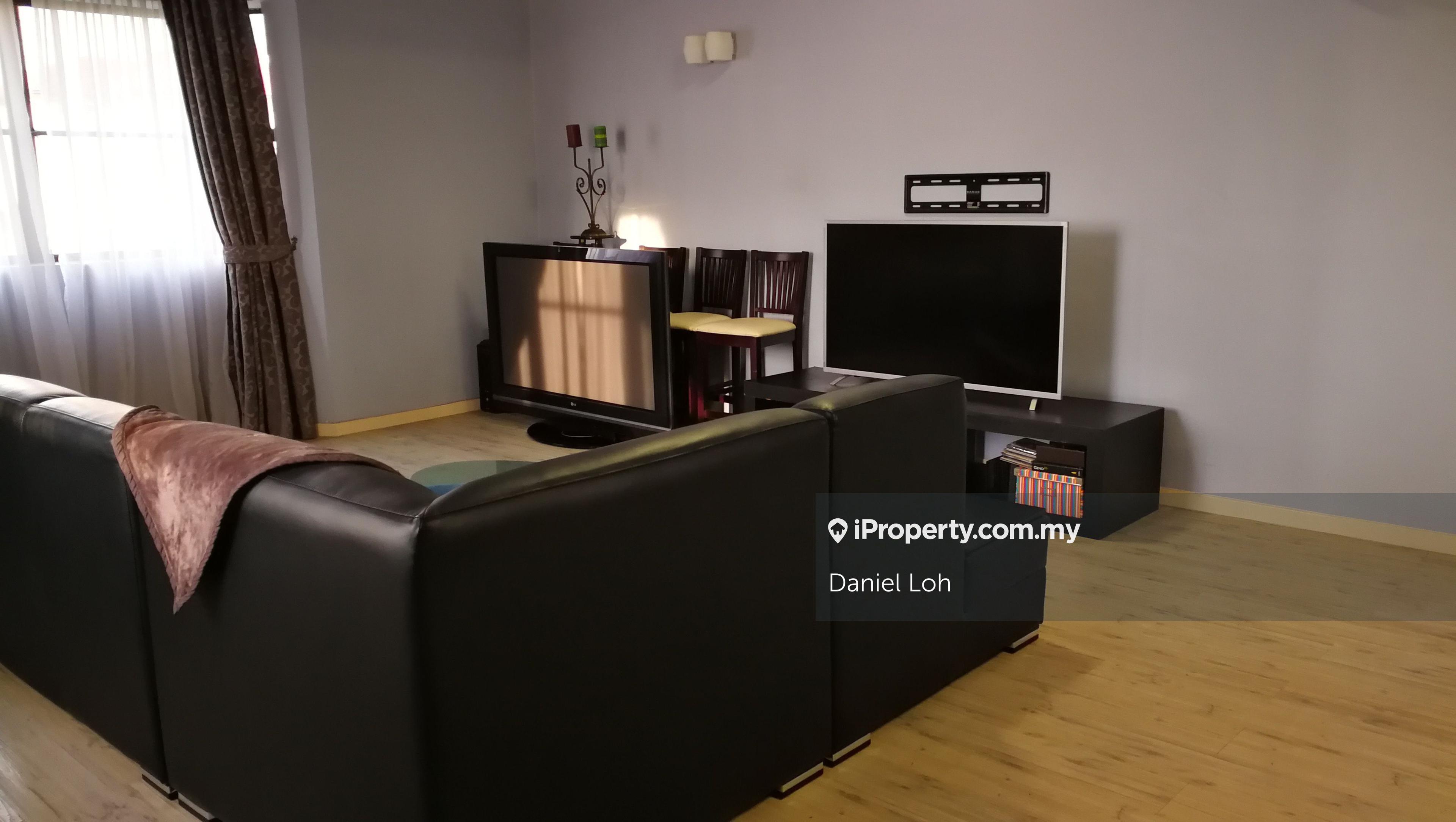 Prima 16 Condo with 2 Side-By-Side parking bays on ground floor