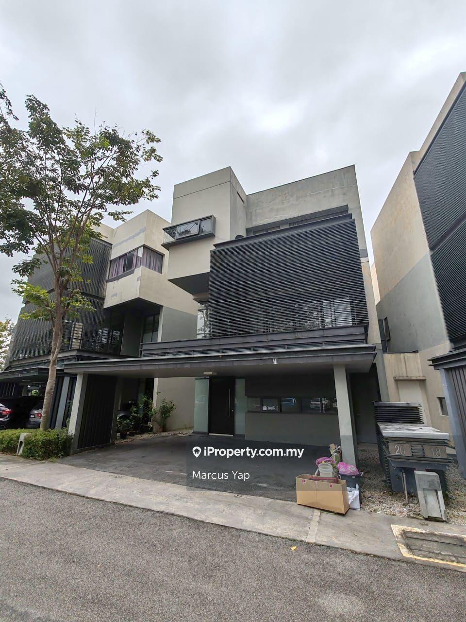 3 sty Link house for Rent